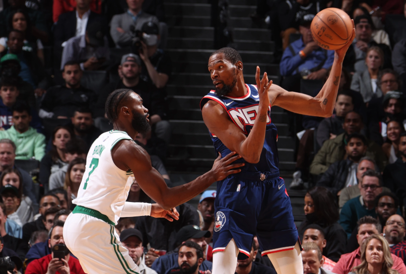 跟队：国米给比萨75万欧就能取消阿金桑米罗的买断权（随队记者：国米只需支付75万欧即可撤销比萨对阿金桑米罗的买断权）