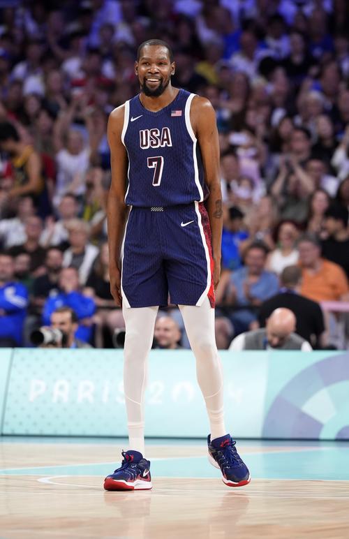 葡足协主席：我们会在世界杯中全力以赴，但绝不会傲慢自大（葡萄牙足协主席：冲击世界杯我们拼尽全力，仍保持谦逊）