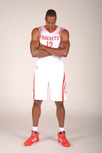 德转统计五大联赛最年长戴帽前10：莱万第8，C罗两度上榜（德转盘点五大联赛最年长帽子戏法TOP10：莱万位列第八，C罗两次入围）