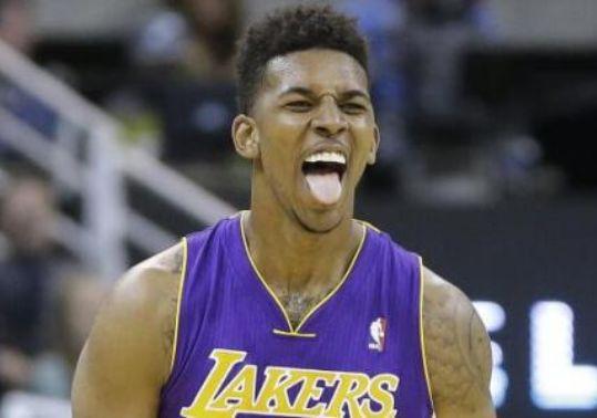 火箭年轻核心刷爆个人纪录（火箭新核改写生涯纪录）