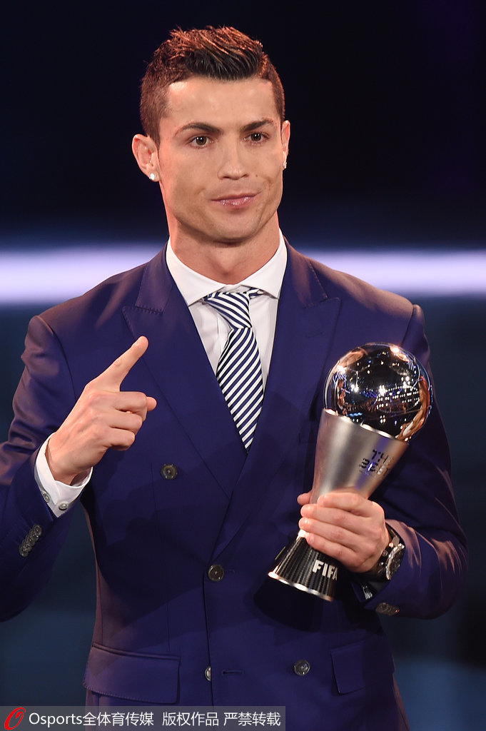 将迎个人第六次世界杯！C罗社媒：全力以赴吧，葡萄牙（C罗冲击第六次世界杯：社媒鼓劲，葡萄牙全力以赴）