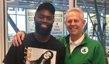 米兰14轮意甲被判5点球，与乌迪内斯并列最多（意甲前14轮米兰获判5次点球，与乌迪内斯并列第一）