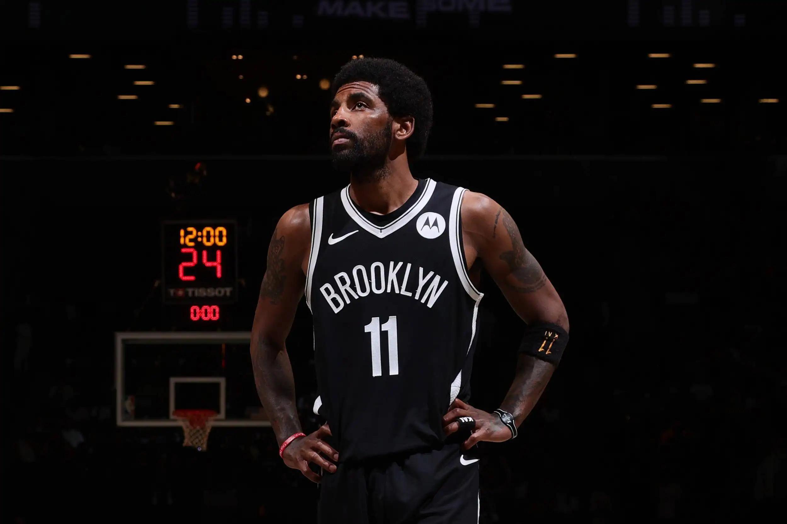 不是犯规！文班亚马扑防多特三分犯规 马刺挑战成功改跳球（文班亚马扑防多特三分遭误判犯规 马刺挑战成功改判跳球）