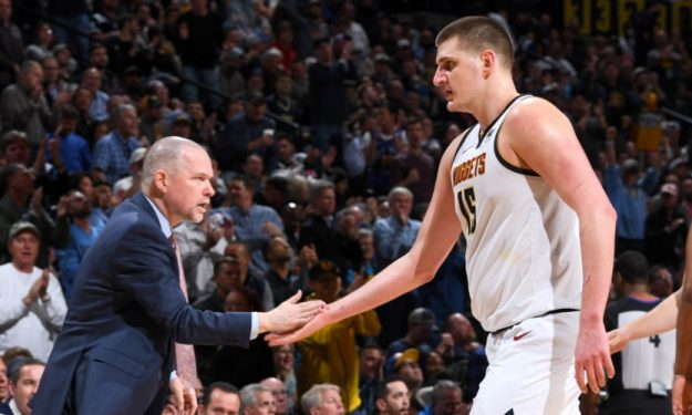 官方：赵博和王国明共同当选中超9／10月最佳守门员（中超9／10月最佳门将出炉：赵博、王国明携手当选）