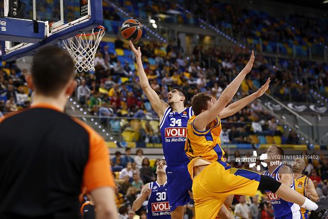 上场仅2分！拉文三分13中8爆砍42+6率队爆冷热火（上一战仅得2分！拉文三分13投8中轰42+6，率队爆冷击败热火）