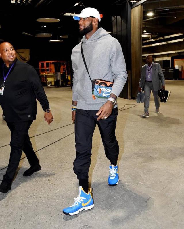 意甲半场：科内破门，巴特萨吉追平，米兰暂1-1萨索洛（意甲半场战报：科内先开纪录，巴特萨吉扳平，米兰与萨索洛暂1-1）