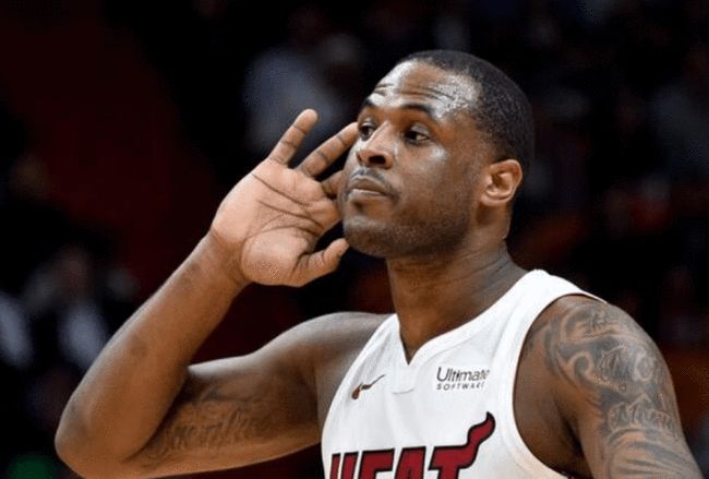 拜仁慕尼黑莱万帽子戏法再创纪录（拜仁莱万戴帽再次刷新纪录）