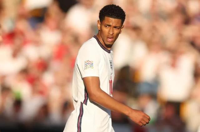 欧洲豪门球队对比斯利展现浓厚兴趣（比斯利获欧洲豪门青睐）