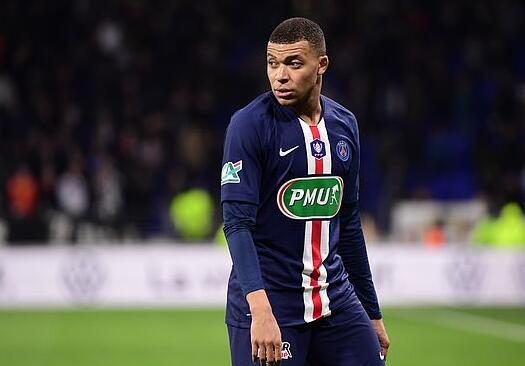 阿德里亚诺：感谢球迷还称我为皇帝；伊布是我合作过最强队友（阿德里亚诺致谢仍称他“皇帝”的球迷：伊布是我生涯最强队友）