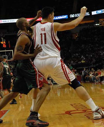 近两场23中16！基德：马绍尔用正确方式打球 三分命中率也在提升（两战23投16中！基德称马绍尔打球方式正确，三分命中率持续走高）