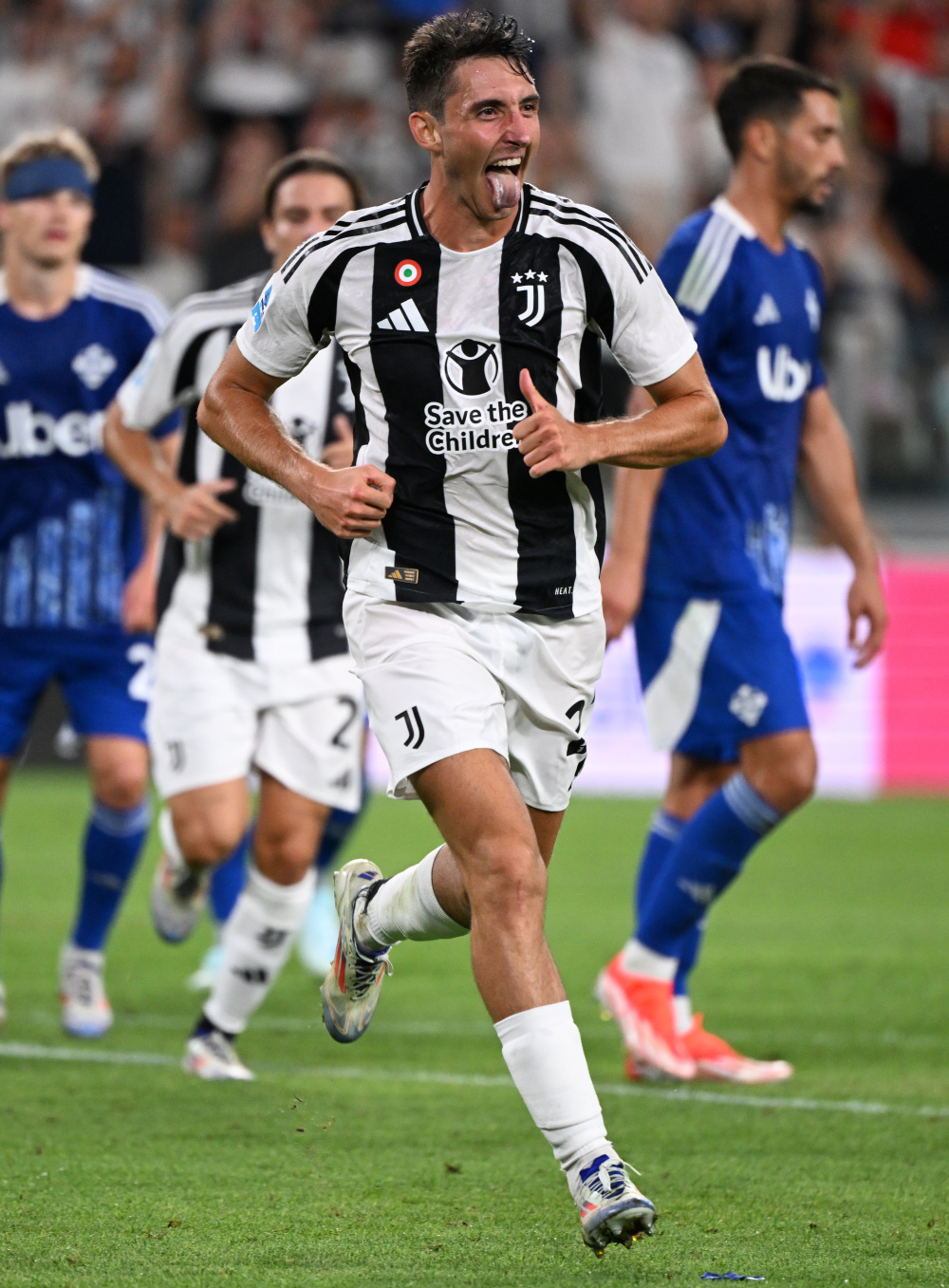 足球技巧如何从基础突破？（如何从基本功实现足球技术飞跃？）