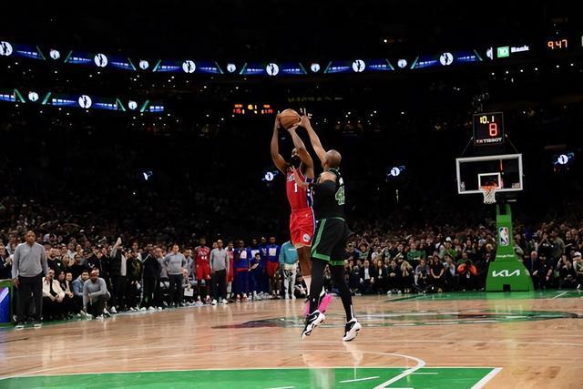 基米希欧冠100场比赛赢下71场，为所有球员最多（基米希欧冠百战71胜，胜场数居所有球员之首）