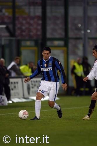 商业互吹！哈珀to卡斯尔“你突破很流畅” 后者：看哈珀集锦学的（哈珀与卡斯尔互夸：哈珀赞其突破流畅，卡斯尔称看哈珀集锦学的）