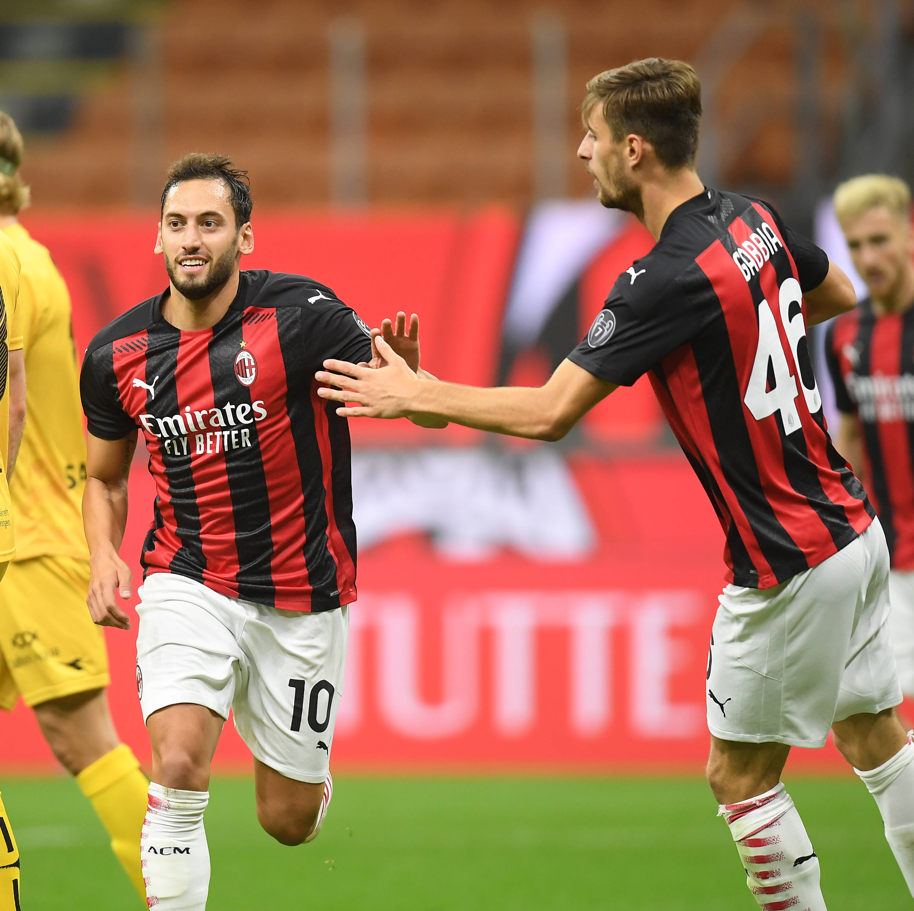 周日西甲裁判：胡安-马丁内斯执法皇马，阿尔韦罗拉执法巴萨（西甲周日裁判安排：胡安-马丁内斯主哨皇马，阿尔韦罗拉主哨巴萨）